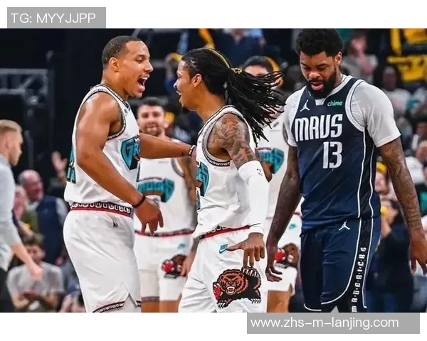 热火与独行侠激战正酣NBA季后赛精彩对决引发球迷热议